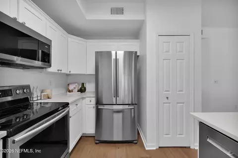Kitchen - 5204 Drury Ln, Saint Augustine, FL 32084 photo 3 of 4