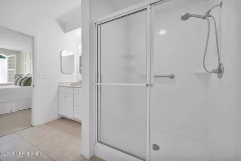Bath - 5204 Drury Ln, Saint Augustine, FL 32084 photo 2 of 3
