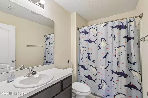 Bath - 86237 Mainline Rd, Yulee, FL 32097 photo 2 of 3