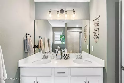Bath - 12924 Holsinger Blvd, Jacksonville, FL 32256 photo 5 of 5