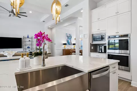 Kitchen - 264 Topside Dr, Saint Johns, FL 32259 photo 3 of 4