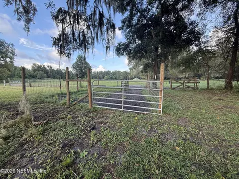 703 Walker Dr, Interlachen, FL 32148 photo 20