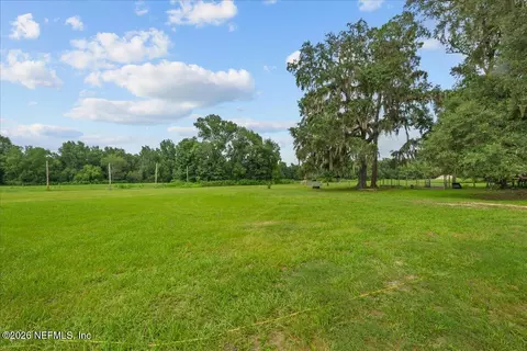 703 Walker Dr, Interlachen, FL 32148 photo 22