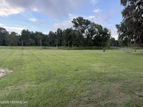 703 Walker Dr, Interlachen, FL 32148 photo 21