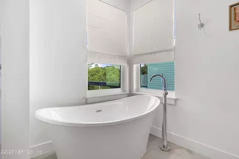 Bath - 6435 Broward St, Saint Augustine, FL 32080 photo 4 of 6
