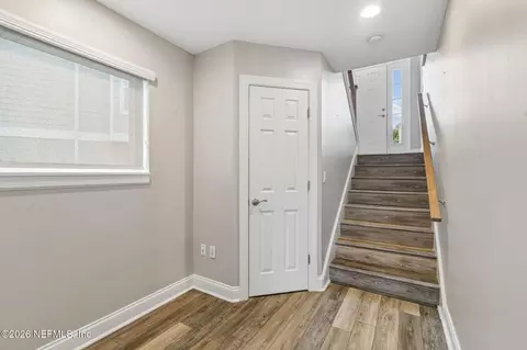Entry Way - 123 Sunset Cir S, Saint Augustine Beach, FL 32080 photo 5 of 8