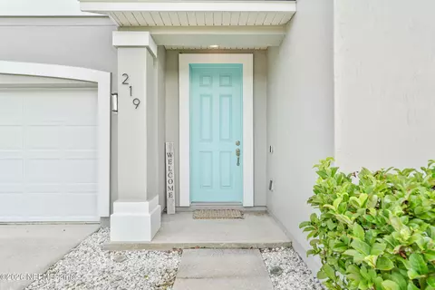 Exterior - 219 Deerfield Glen Dr, Saint Augustine, FL 32086 photo 4 of 7