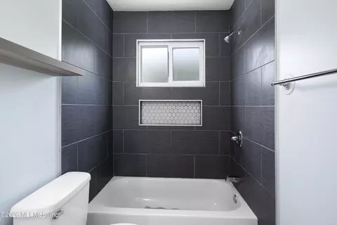 Bath - 112 E St, Saint Augustine Beach, FL 32080 photo 2 of 3