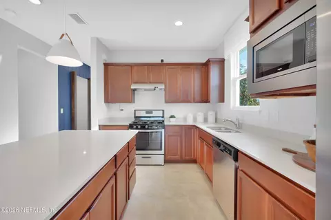 Kitchen - 685 Continuum Loop, Yulee, FL 32097 photo 3 of 3
