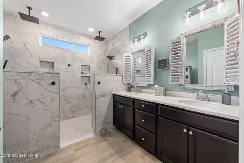 Bath - 20 Tintamarre Dr, Saint Augustine, FL 32092 photo 3 of 5