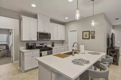 Kitchen - 56 Ben Ct, Saint Augustine, FL 32092 photo 2 of 5