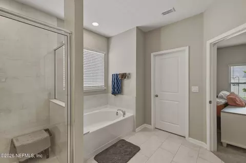 Bath - 56 Ben Ct, Saint Augustine, FL 32092 photo 2 of 3