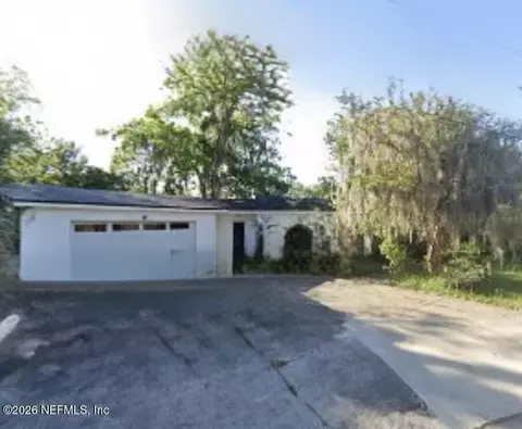 1462 Swan Ln, Jacksonville, FL 32207