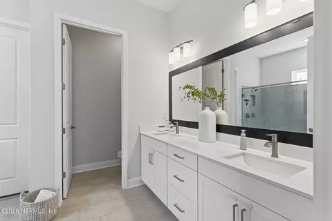 Bath - 80 Walnut Glen Ct, Saint Johns, FL 32259 photo 1 of 4