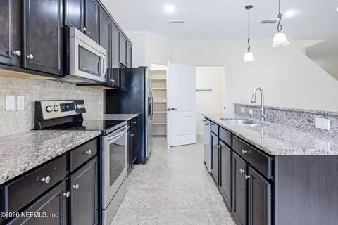 Kitchen - 435 Walnut Dr, Saint Johns, FL 32259 photo 2 of 2