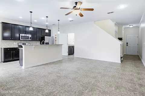 Living - 435 Walnut Dr, Saint Johns, FL 32259 photo 2 of 3