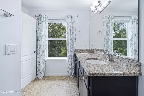 Bath - 435 Walnut Dr, Saint Johns, FL 32259 photo 2 of 3