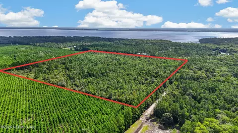 120 Champion Rd, Palatka, FL 32043