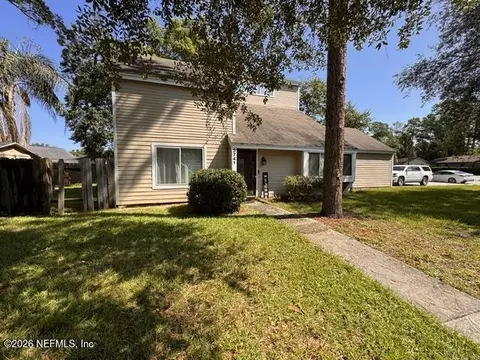 3741 N North Ride Dr, Jacksonville, FL 32223