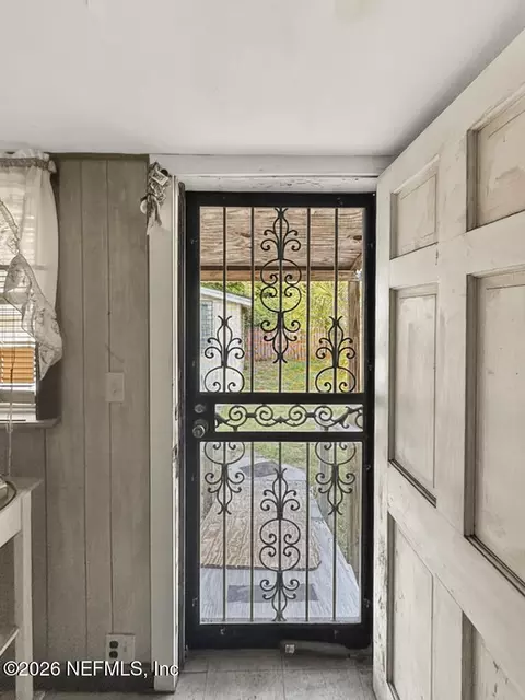 Entry Way - 137 Blanco St, Saint Augustine, FL 32084 photo 1 of 1