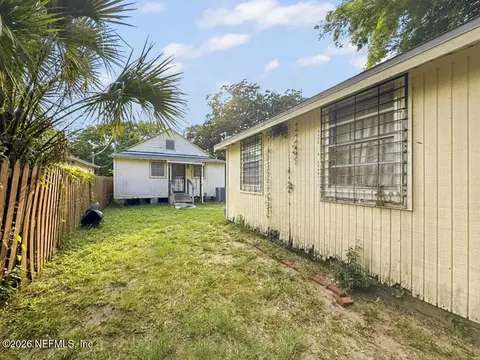 Exterior - 137 Blanco St, Saint Augustine, FL 32084 photo 10 of 20