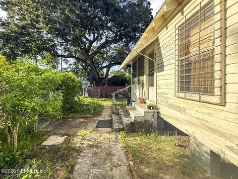 Exterior - 137 Blanco St, Saint Augustine, FL 32084 photo 1 of 20