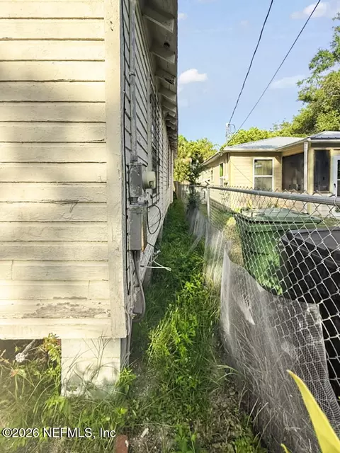 Exterior - 137 Blanco St, Saint Augustine, FL 32084 photo 9 of 20