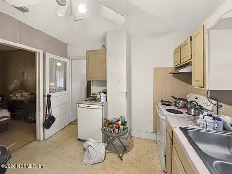Kitchen - 137 Blanco St, Saint Augustine, FL 32084 photo 1 of 6