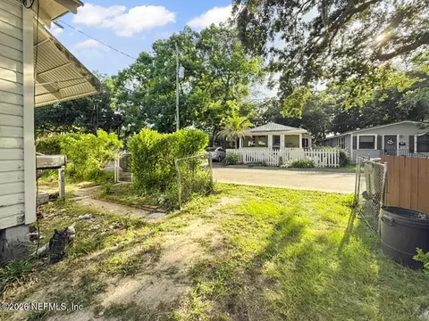Exterior - 137 Blanco St, Saint Augustine, FL 32084 photo 3 of 20