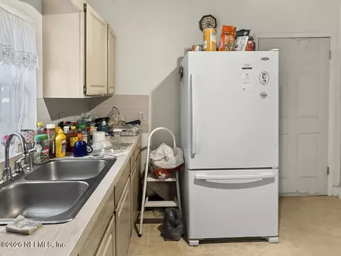 Kitchen - 137 Blanco St, Saint Augustine, FL 32084 photo 6 of 6