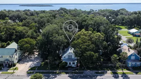 216 N Summit St, Crescent City, FL 32112
