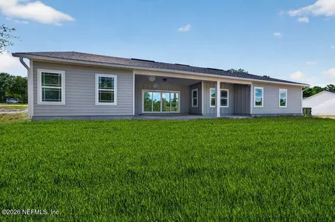 Exterior - 32 Bitterroot Ave, Middleburg, FL 32068 photo 1 of 1