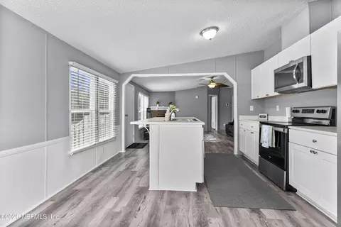 375 Rutha Mae Brown Dr, Baldwin, FL 32234 photo 9