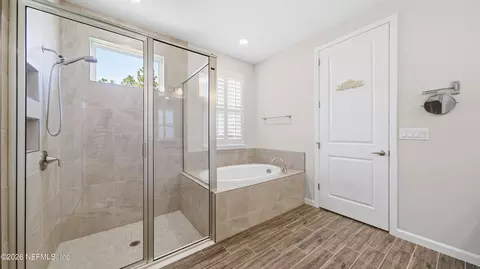 Bath - 352 Rustic Mill Dr, Saint Augustine, FL 32092 photo 2 of 3