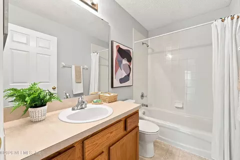 Bath - 696 Hampton Downs Ct, Saint Johns, FL 32259 photo 2 of 2