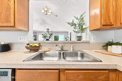 Kitchen - 696 Hampton Downs Ct, Saint Johns, FL 32259 photo 4 of 4