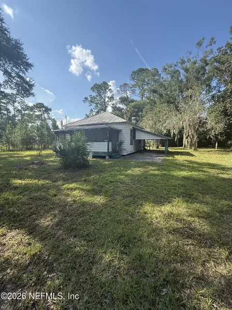 114 E Hicks St, Palatka, FL 32177