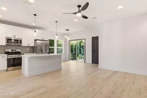Living - 18 E Park Ave, Saint Augustine, FL 32084 photo 4 of 4