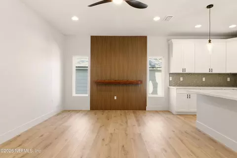 Living - 18 E Park Ave, Saint Augustine, FL 32084 photo 2 of 4