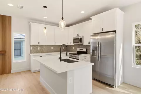 Kitchen - 18 E Park Ave, Saint Augustine, FL 32084 photo 3 of 4