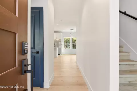 Entry Way - 18 E Park Ave, Saint Augustine, FL 32084 photo 1 of 3