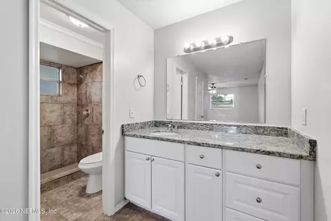 Bath - 1631 Windhaven Dr E, Jacksonville, FL 32225 photo 1 of 5