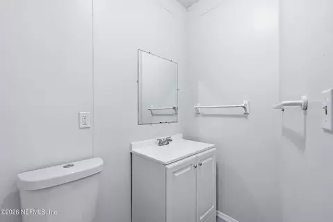 Bath - 1631 Windhaven Dr E, Jacksonville, FL 32225 photo 4 of 5