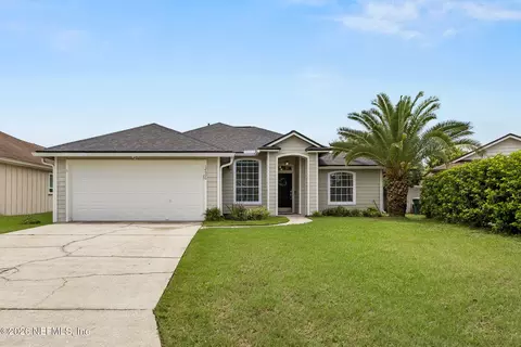 12606 Ashglen Dr S, Jacksonville, FL 32224