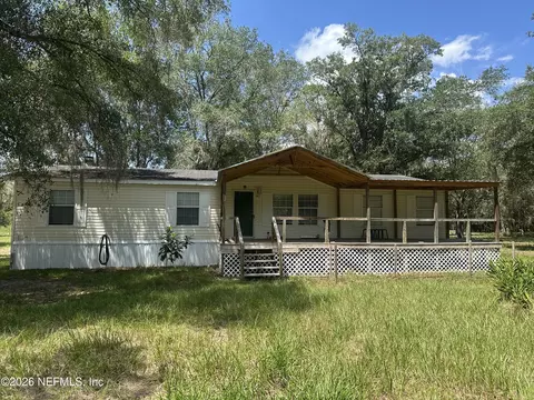 101 W Strickland Rd, Interlachen, FL 32148 photo 3