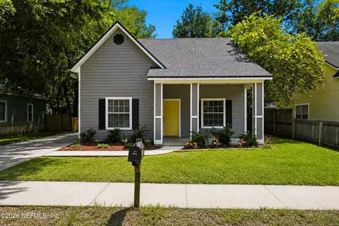 2152 Sessions Ln, Jacksonville, FL 32207