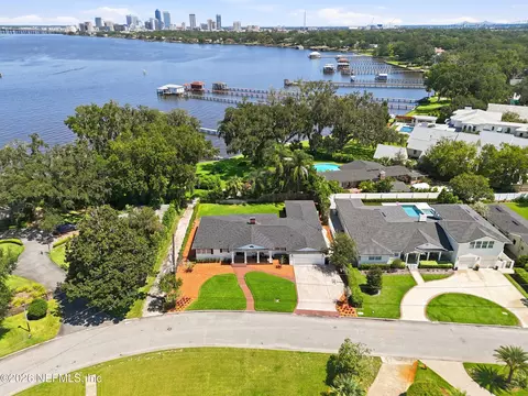 833 Waterman Rd N, Jacksonville, FL 32207