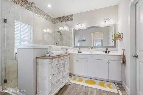 Bath - 98 Ferndale Way, Saint Augustine, FL 32092 photo 1 of 2