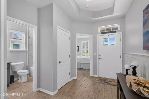 Entry Way - 35 Bella Dr, Saint Augustine, FL 32086 photo 2 of 4
