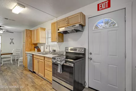 Kitchen - 237 Riberia St, Saint Augustine, FL 32084 photo 4 of 4